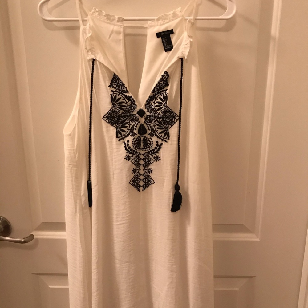 ✅Forever 21 dress EUC